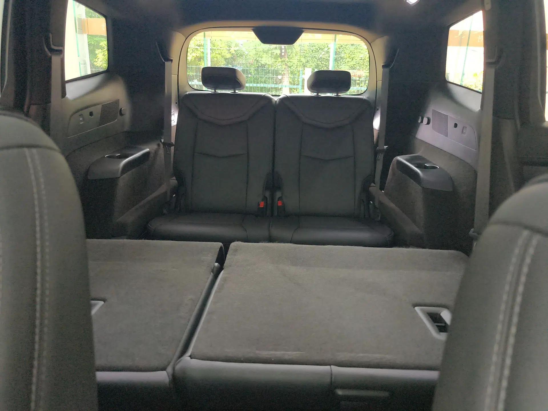 Cadillac XT6 2022 2.0T 7-Seater Four-Wheel Drive Luxury Standard Edition — миниатюра 14