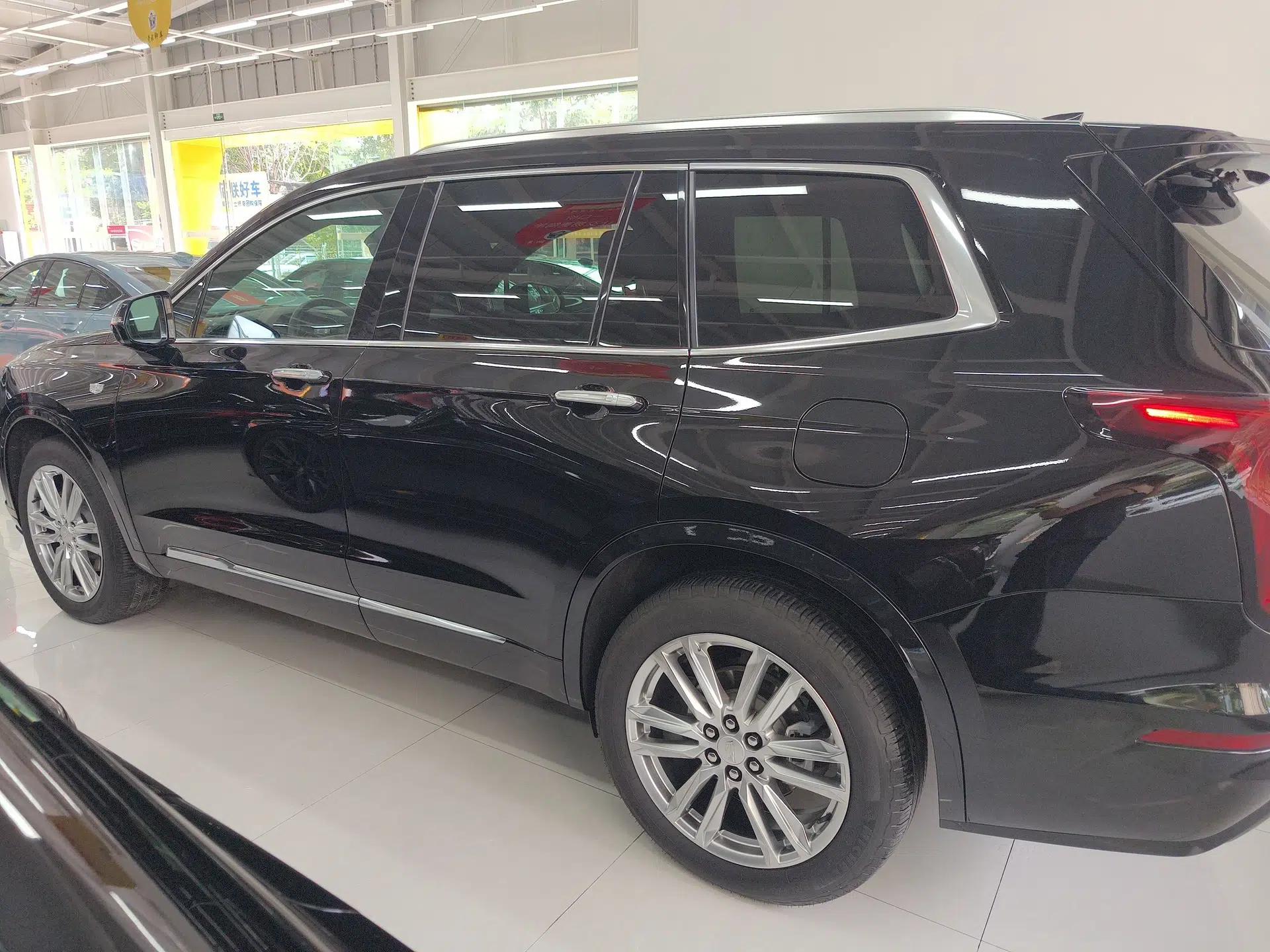 Cadillac XT6 2022 2.0T 7-Seater Four-Wheel Drive Luxury Standard Edition — миниатюра 6