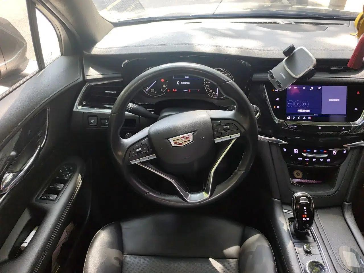 Cadillac XT6 2020 28T Six-Seater Luxury Version — миниатюра 10
