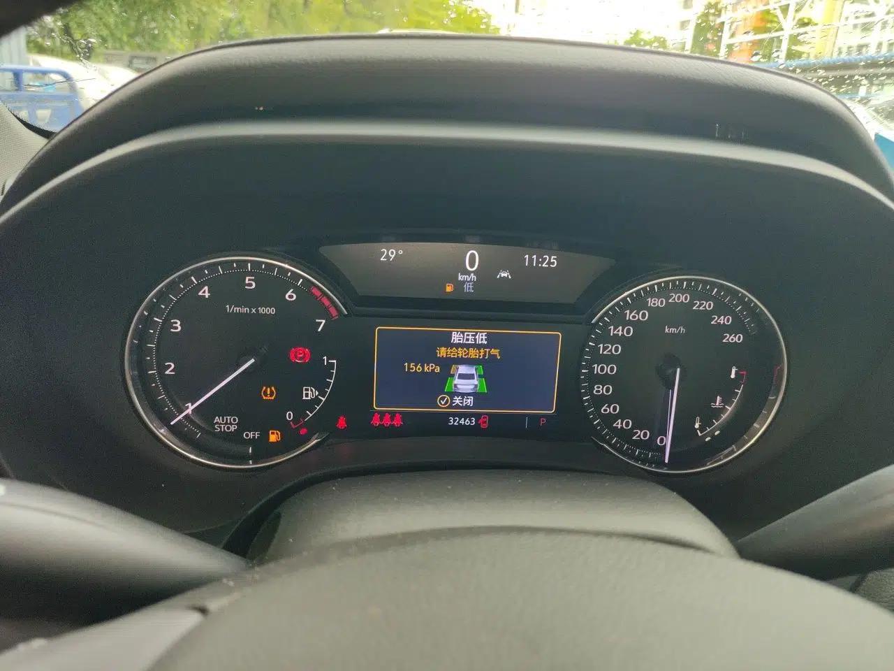 Cadillac CT4 2023 25T Luxury Model — миниатюра 11