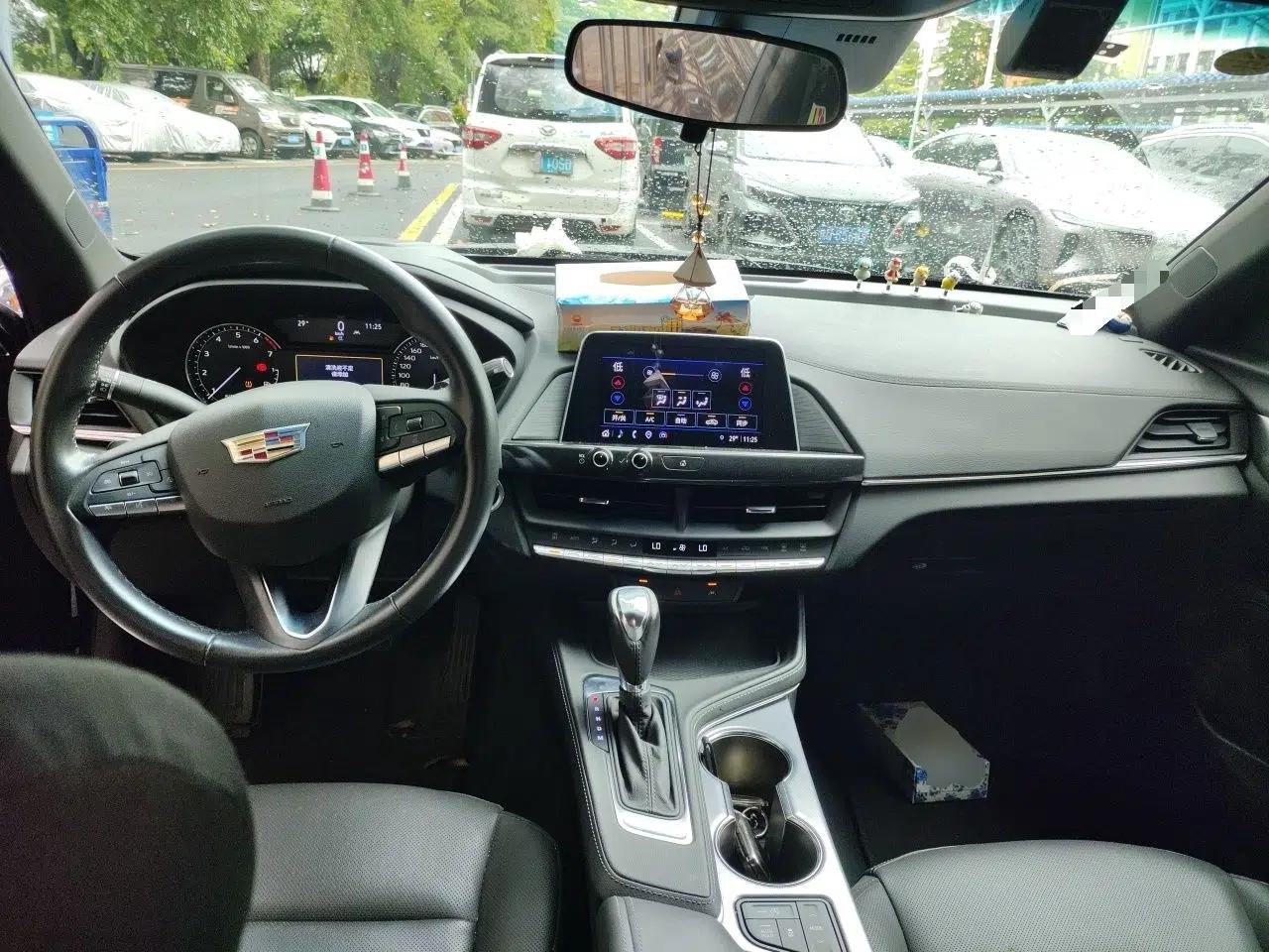 Cadillac CT4 2023 25T Luxury Model — миниатюра 9