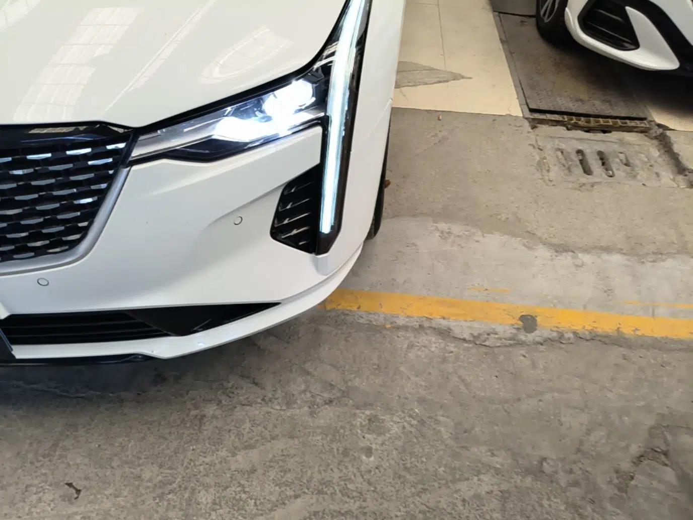 Cadillac CT4 2021 28T Luxury Model — миниатюра 8