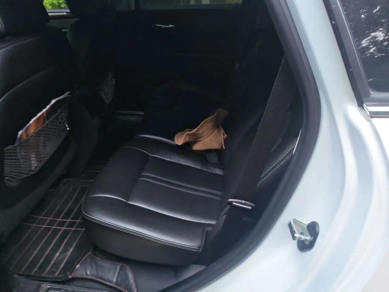 Cadillac SRX 2014 3.0L Elite Model — миниатюра 14