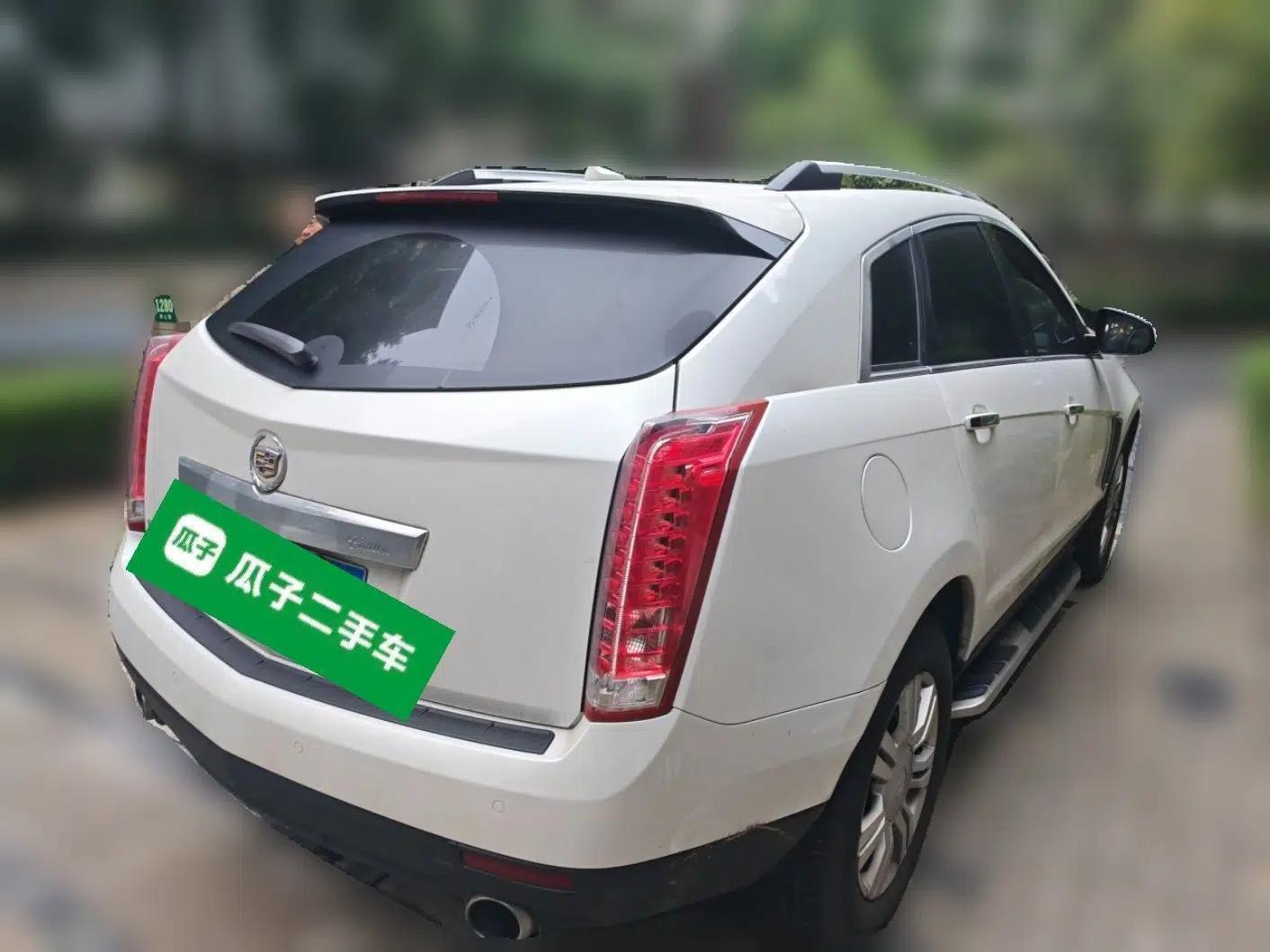 Cadillac SRX 2014 3.0L Elite Model — миниатюра 4