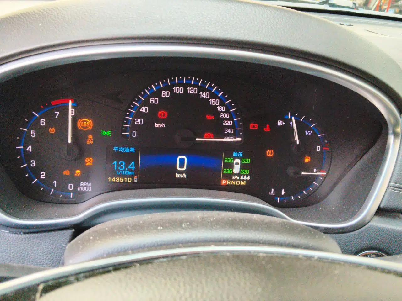Cadillac SRX 2015 3.0L Comfort Version — миниатюра 11