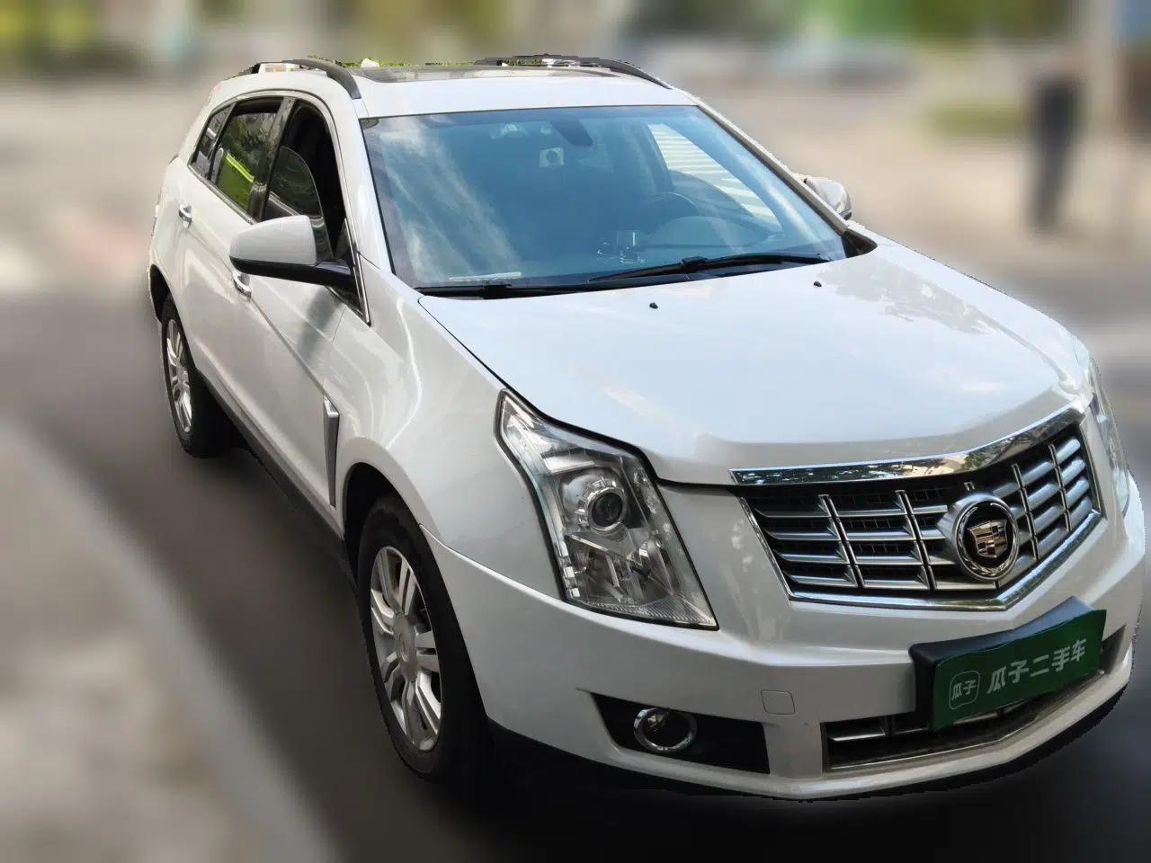 Cadillac SRX 2015 3.0L Comfort Version — миниатюра 3