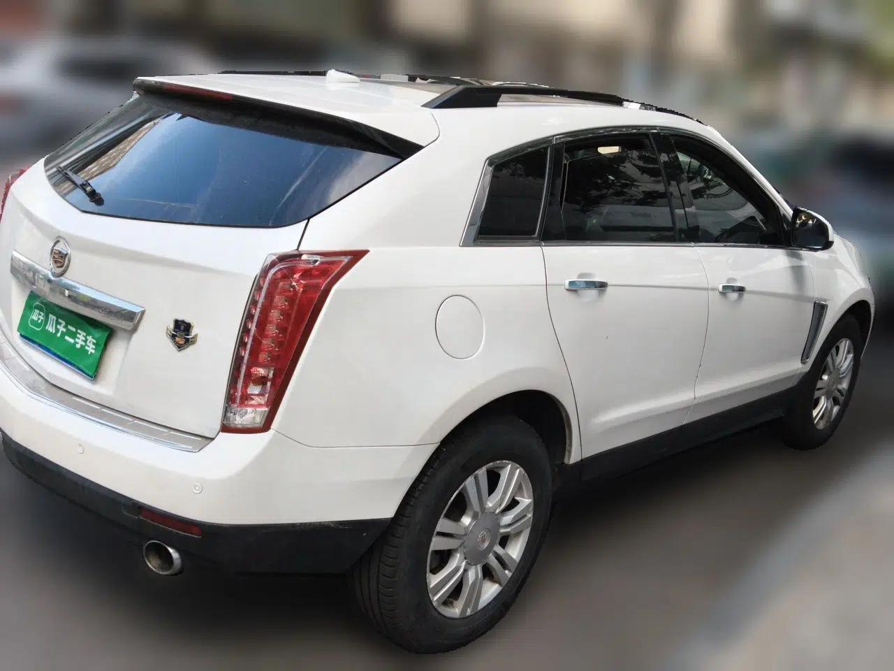Cadillac SRX 2015 3.0L Comfort Version — миниатюра 6
