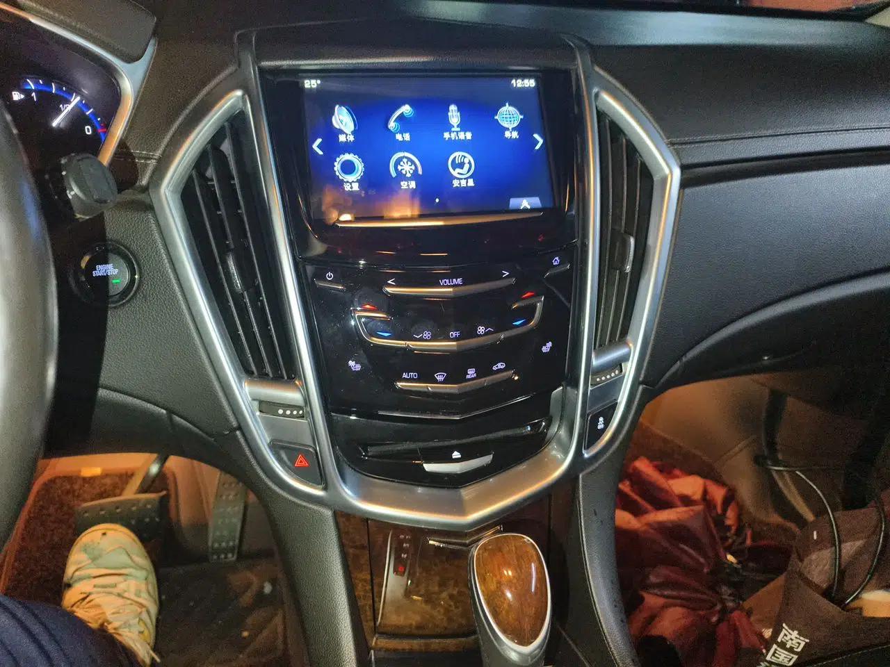 Cadillac SRX 2014 3.0L Elite Model — миниатюра 13