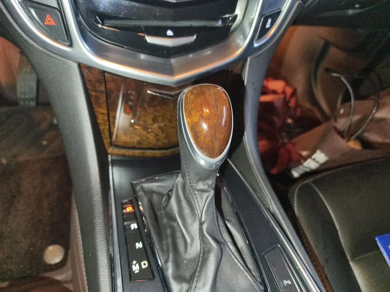 Cadillac SRX 2014 3.0L Elite Model — миниатюра 14