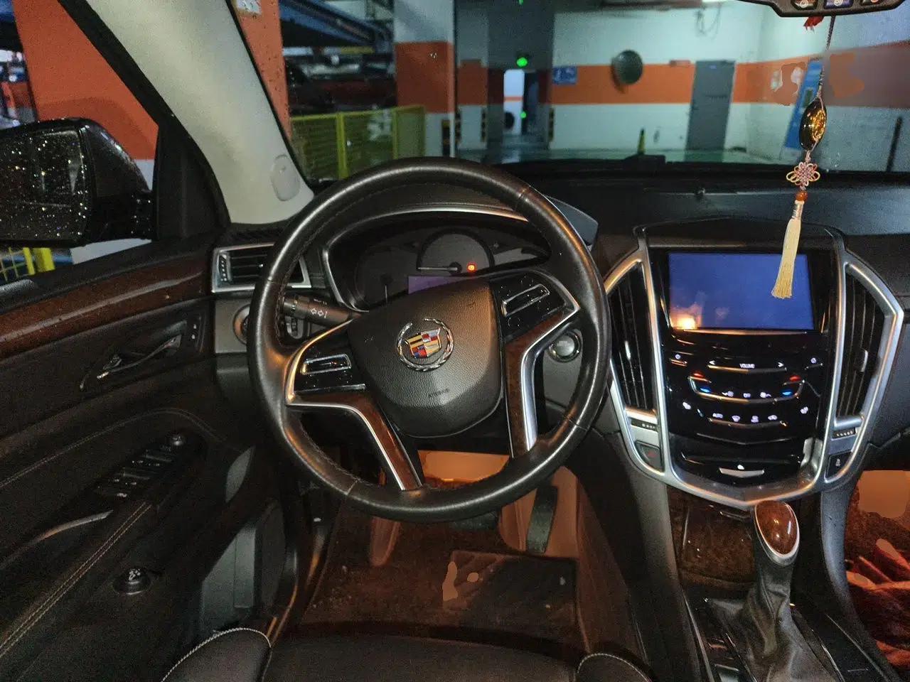 Cadillac SRX 2014 3.0L Elite Model — миниатюра 10