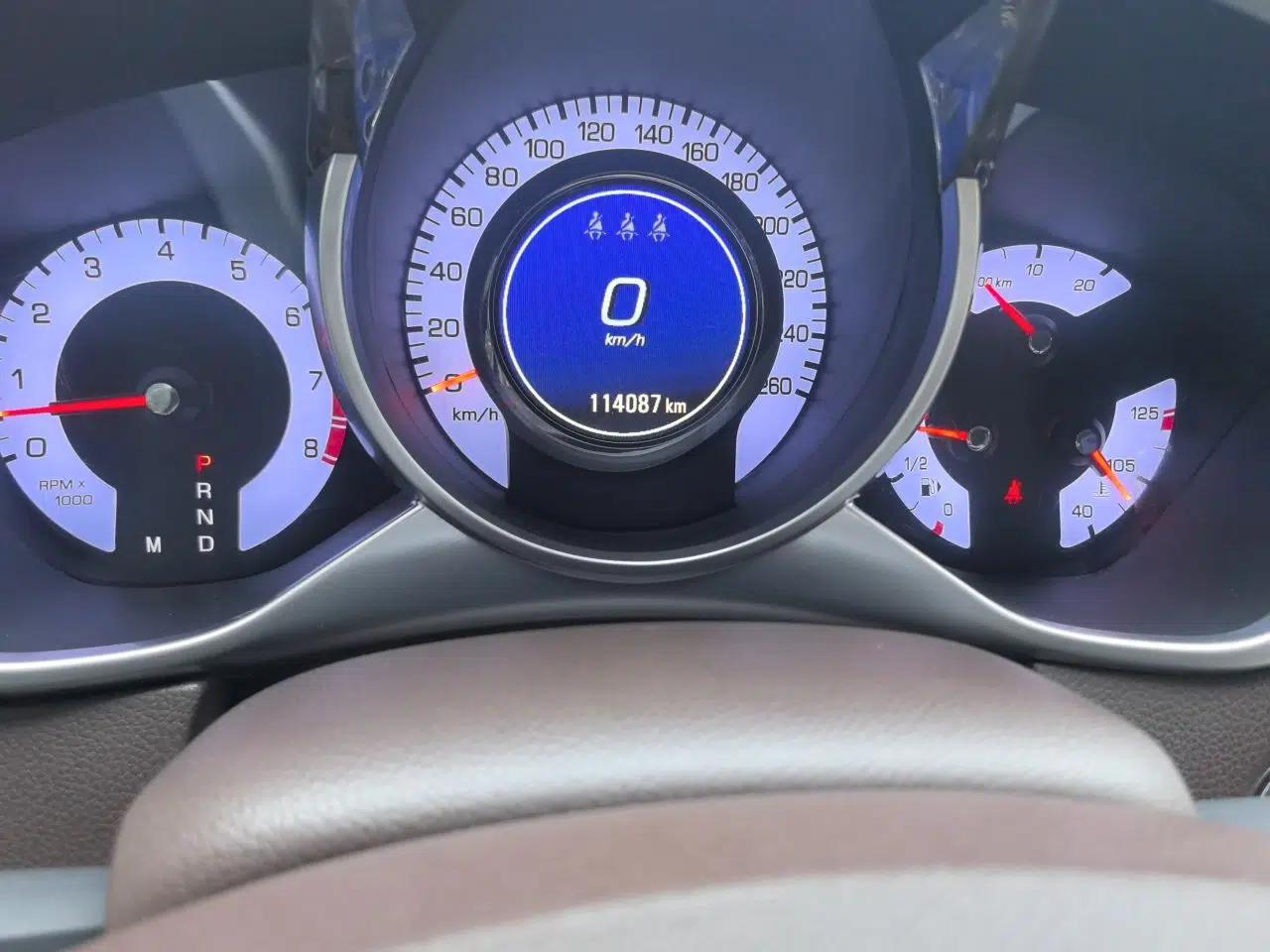 Cadillac SRX 2012 3.0L Elite Edition — миниатюра 12