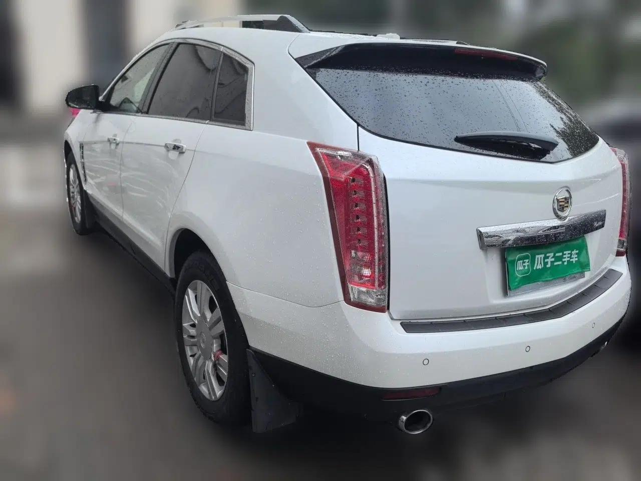 Cadillac SRX 2012 3.0L Elite Edition — миниатюра 4