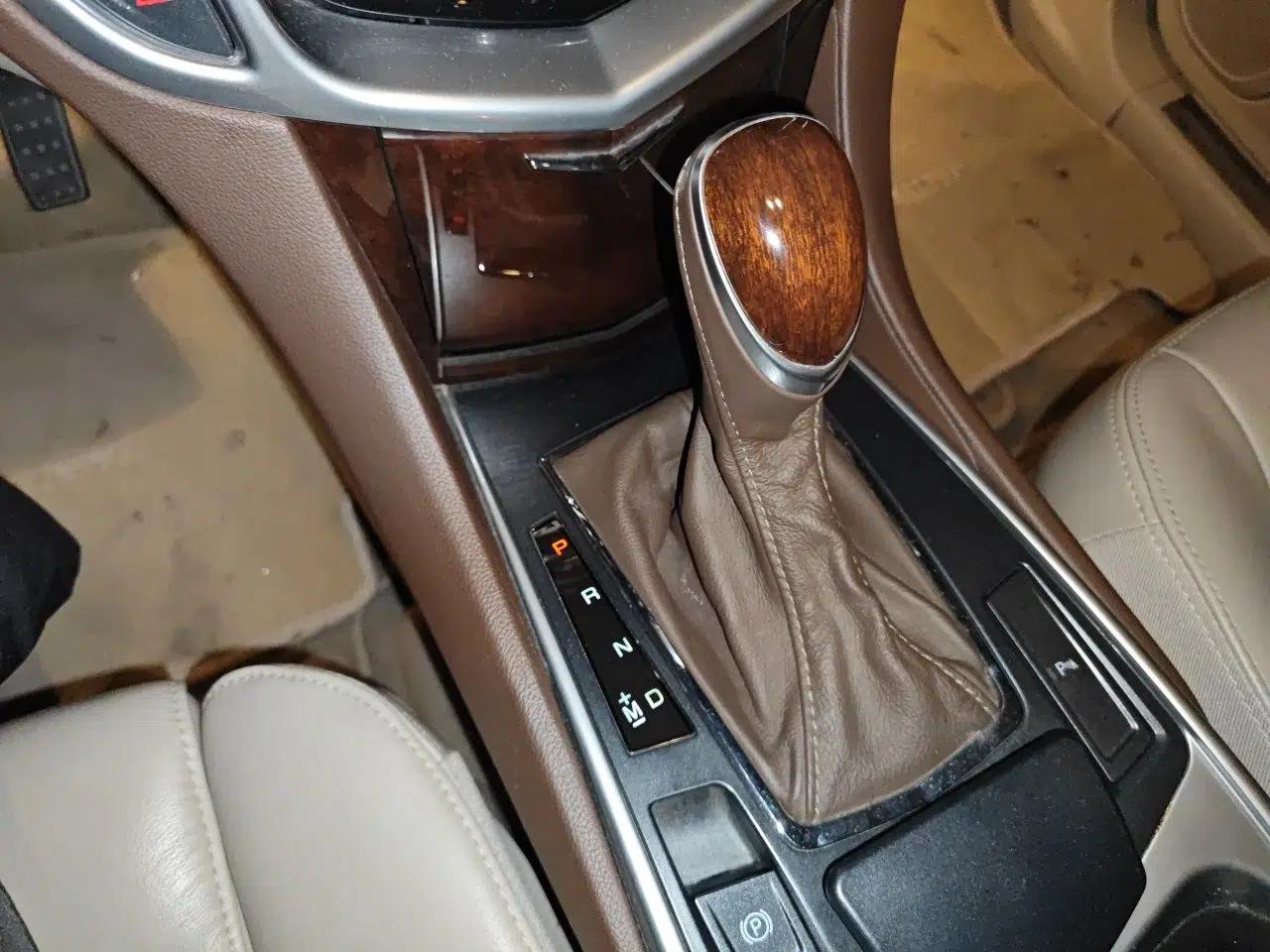 Cadillac SRX 2013 3.0L Luxury Model — миниатюра 14
