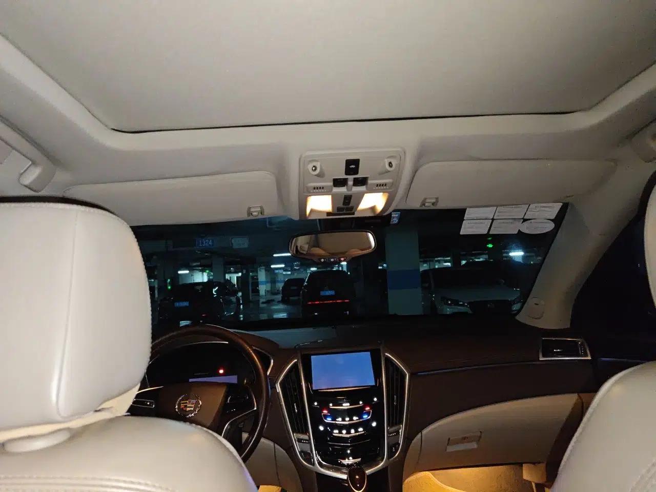 Cadillac SRX 2013 3.0L Luxury Model — миниатюра 18