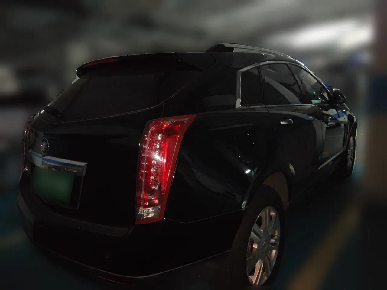 Cadillac SRX 2013 3.0L Luxury Model — миниатюра 6