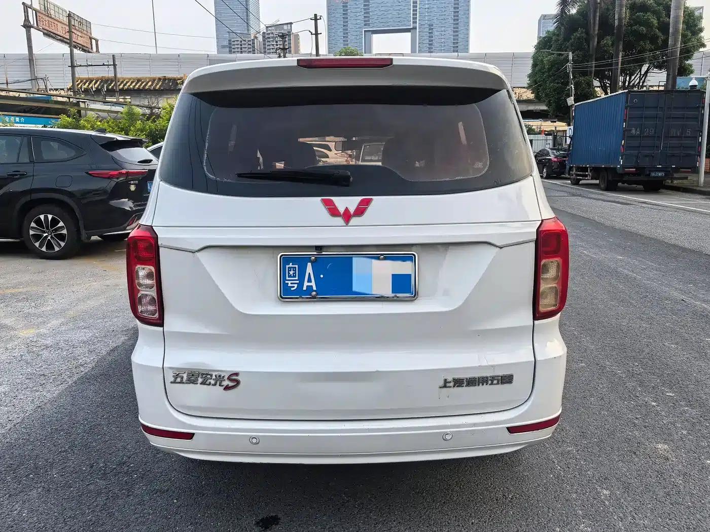 Wuling Hongguang 2018 1.5L S Comfort Model L2B — миниатюра 6