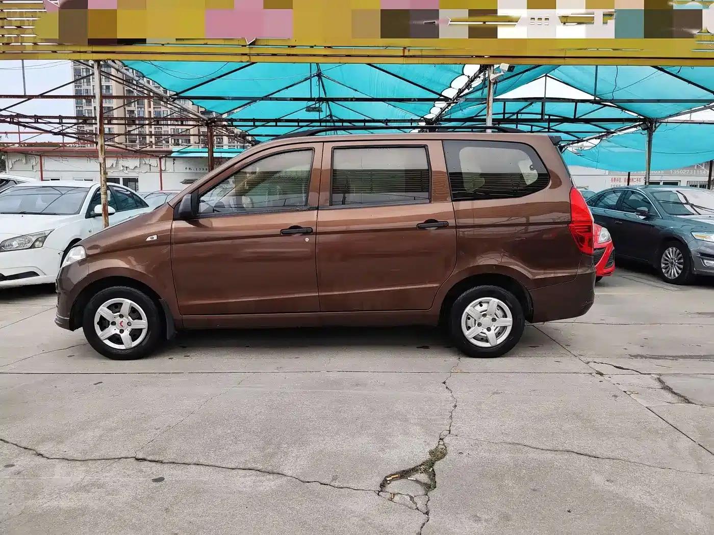 Wuling Hongguang 2015 1.2L S Basic Model (National V Emission Standard) — миниатюра 2