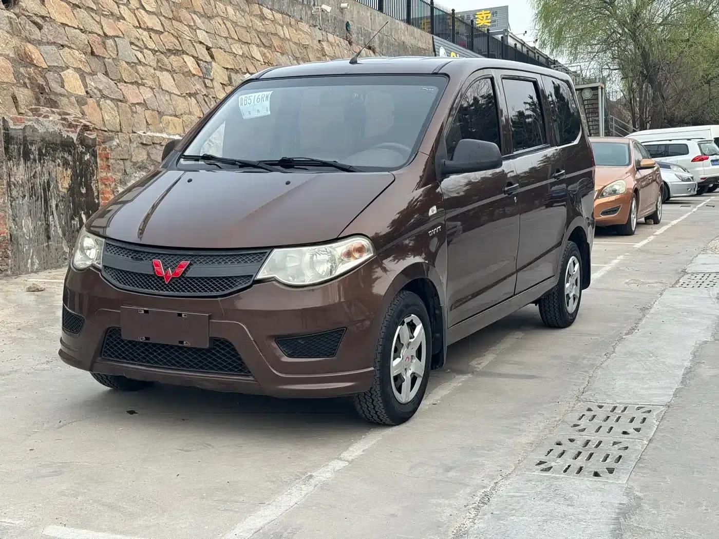 Wuling Hongguang 2018 1.5L Classic S Basic Model — миниатюра 1