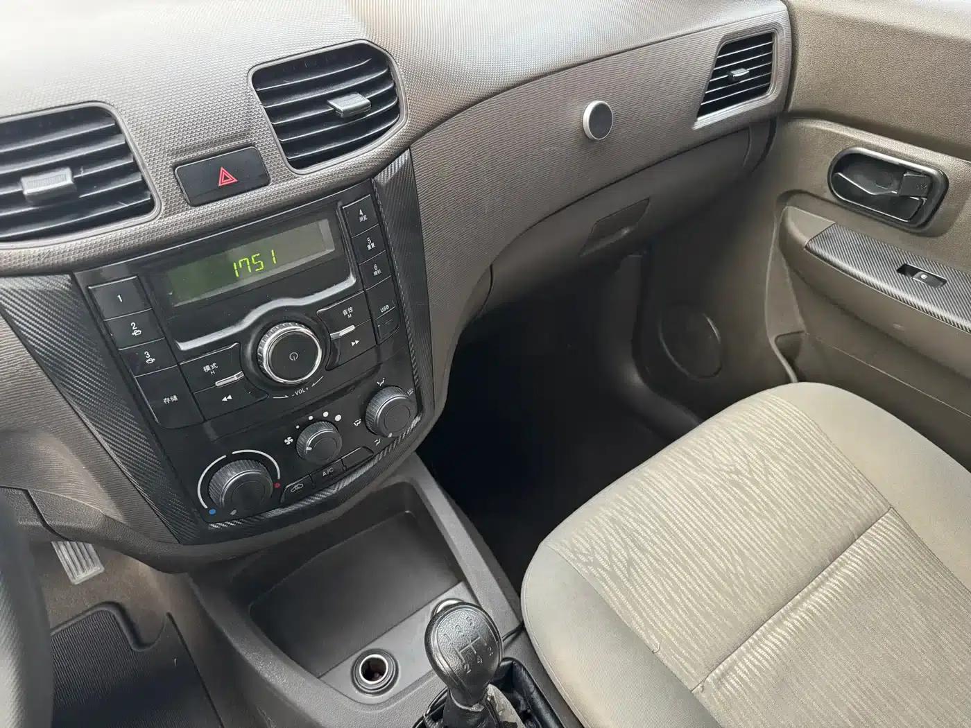 Wuling Hongguang 2018 1.5L Classic S Basic Model — миниатюра 11