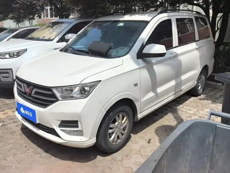 Wuling Hongguang 2018 1.5L S Standard L2B — миниатюра 1