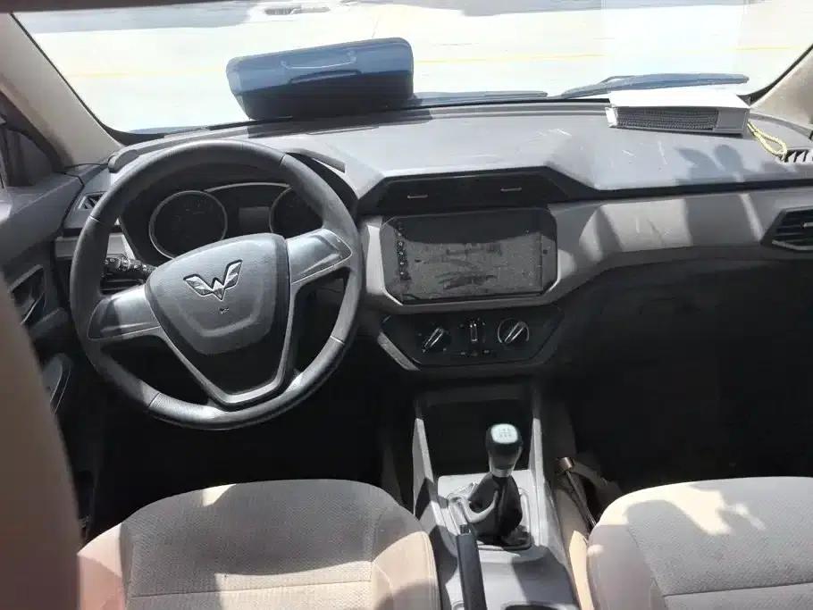 Wuling Hongguang 2018 1.5L S Standard L2B — миниатюра 12