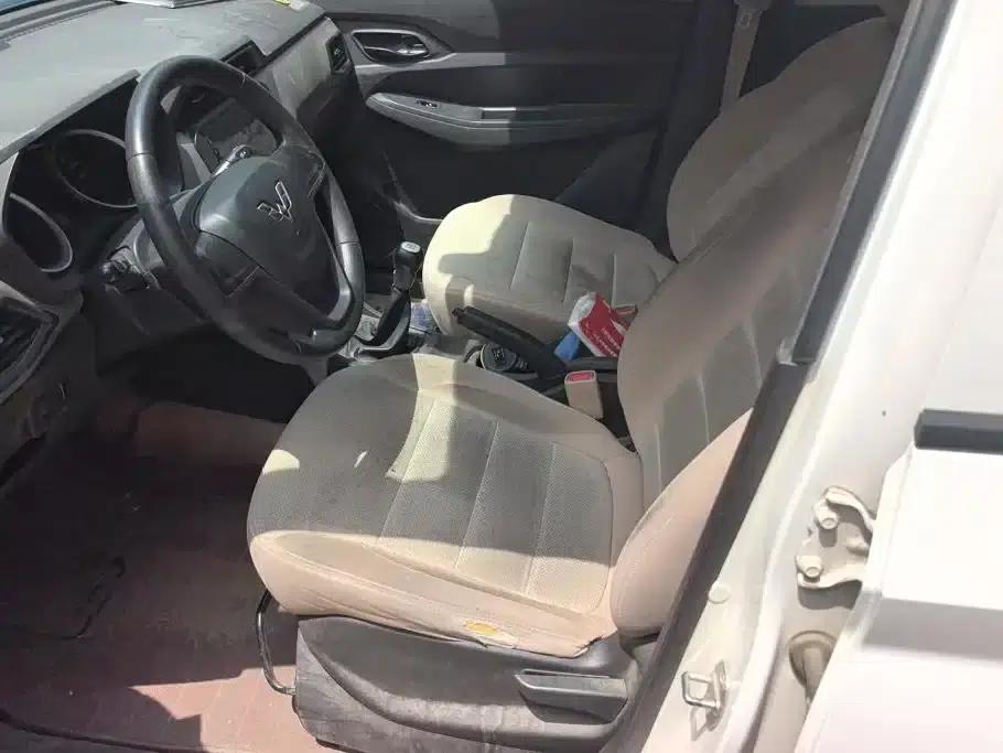 Wuling Hongguang 2018 1.5L S Standard L2B — миниатюра 9