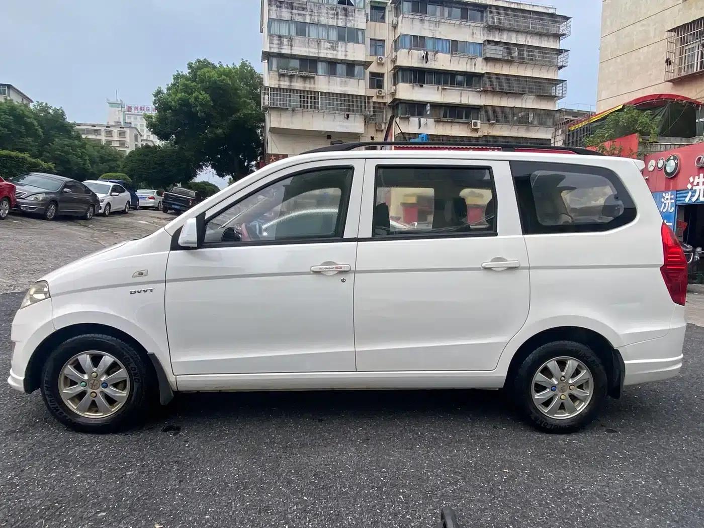Wuling Hongguang 2016 1.5L S Comfort Model — миниатюра 4