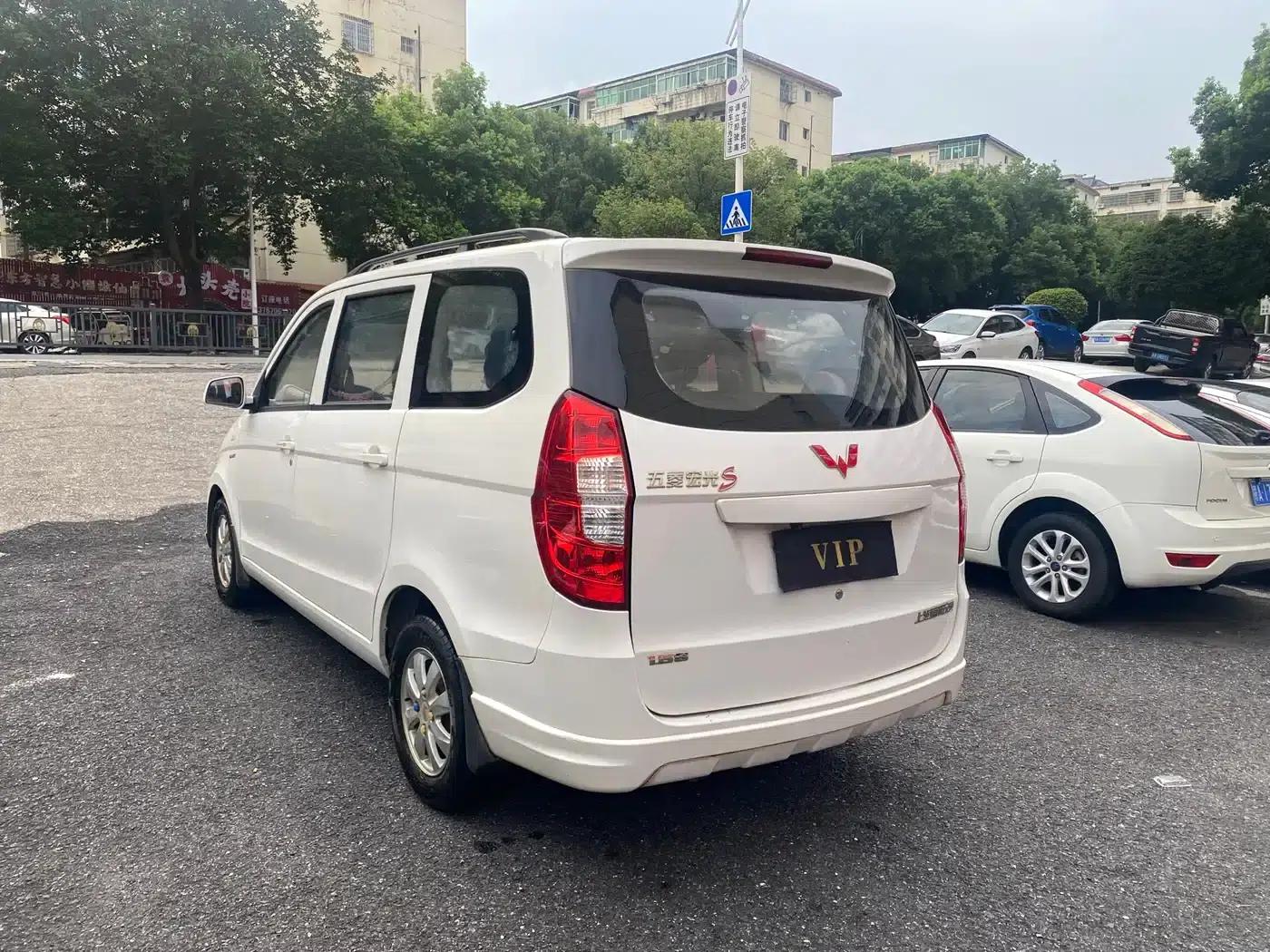 Wuling Hongguang 2016 1.5L S Comfort Model — миниатюра 7