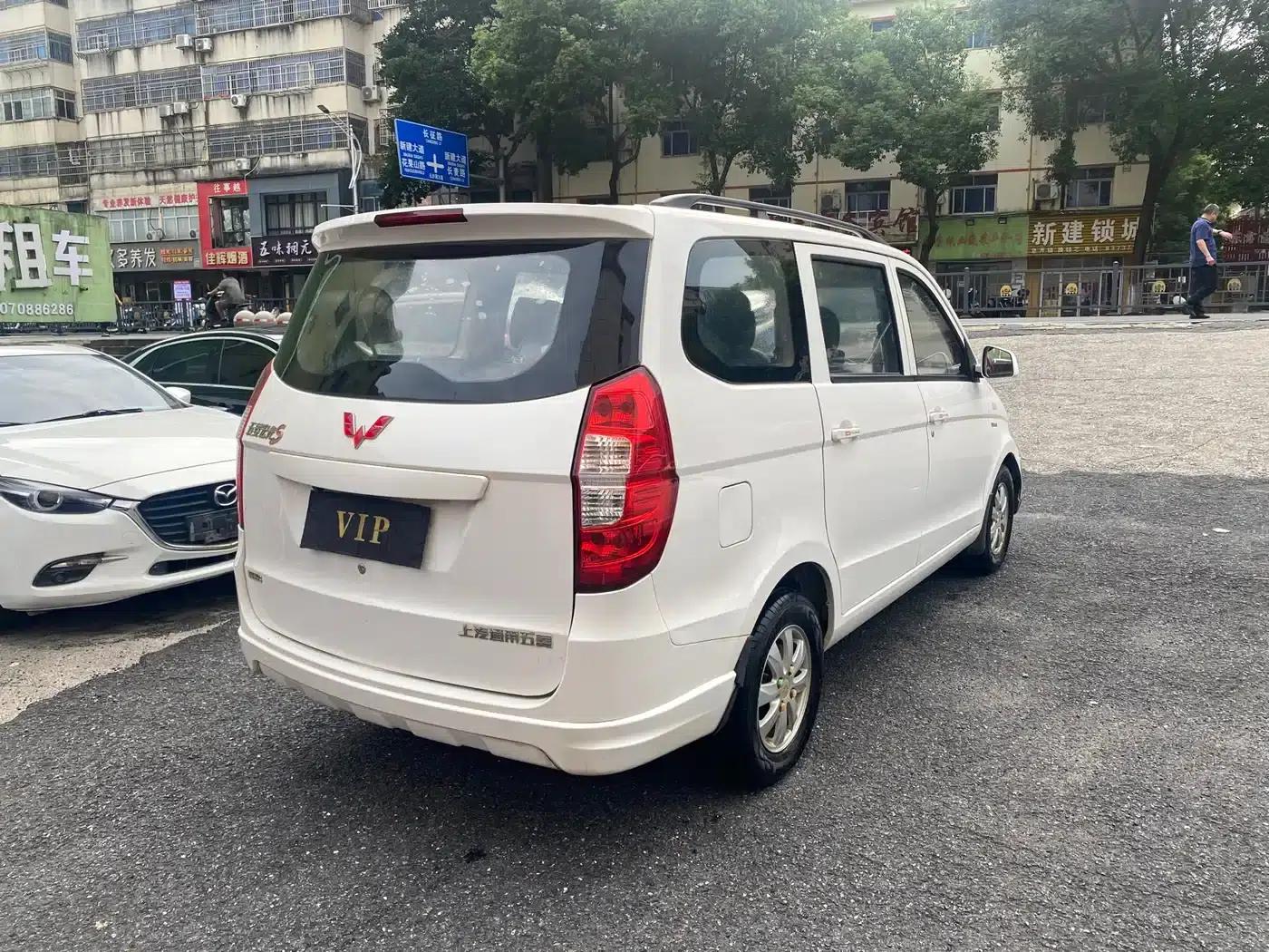 Wuling Hongguang 2016 1.5L S Comfort Model — миниатюра 8