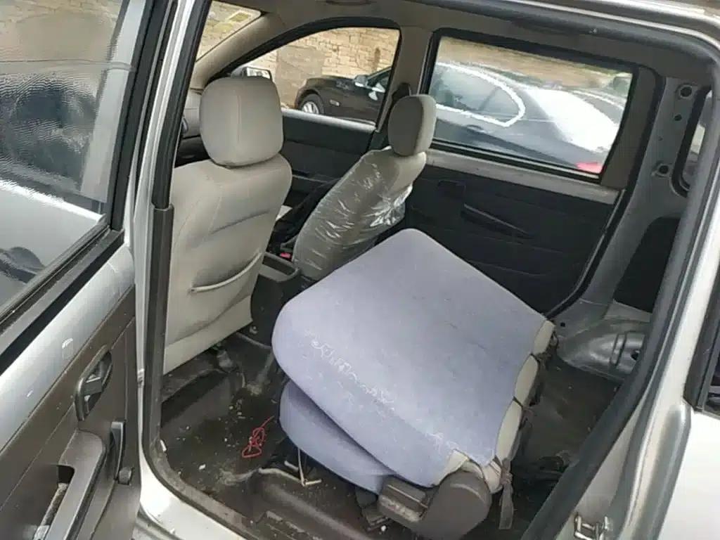Wuling Hongguang 2014 1.2L Basic Model (National IV Emission Standard) — миниатюра 17