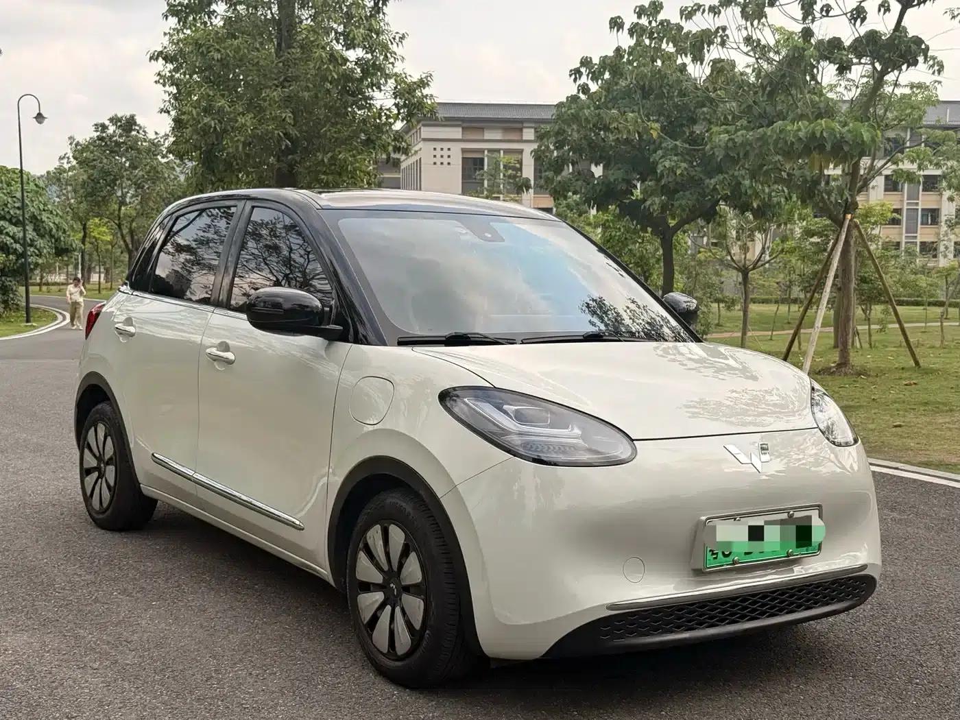 Wuling Bingo 2023 Model, 333km Range, Lingxi Connected Edition — миниатюра 3