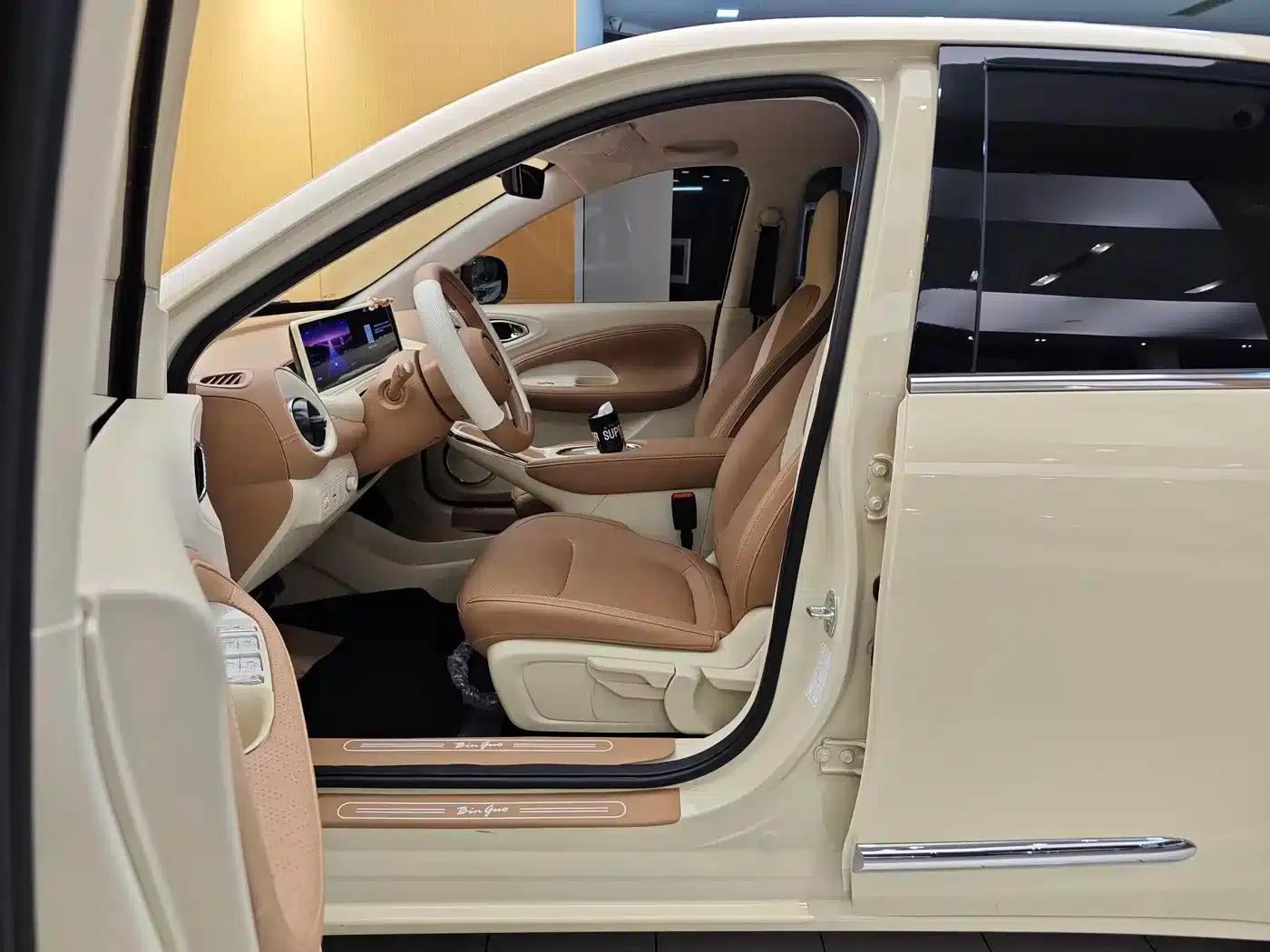Wuling Bingo 2025 Model, 333km Range, Lingxi Connected Edition — миниатюра 13