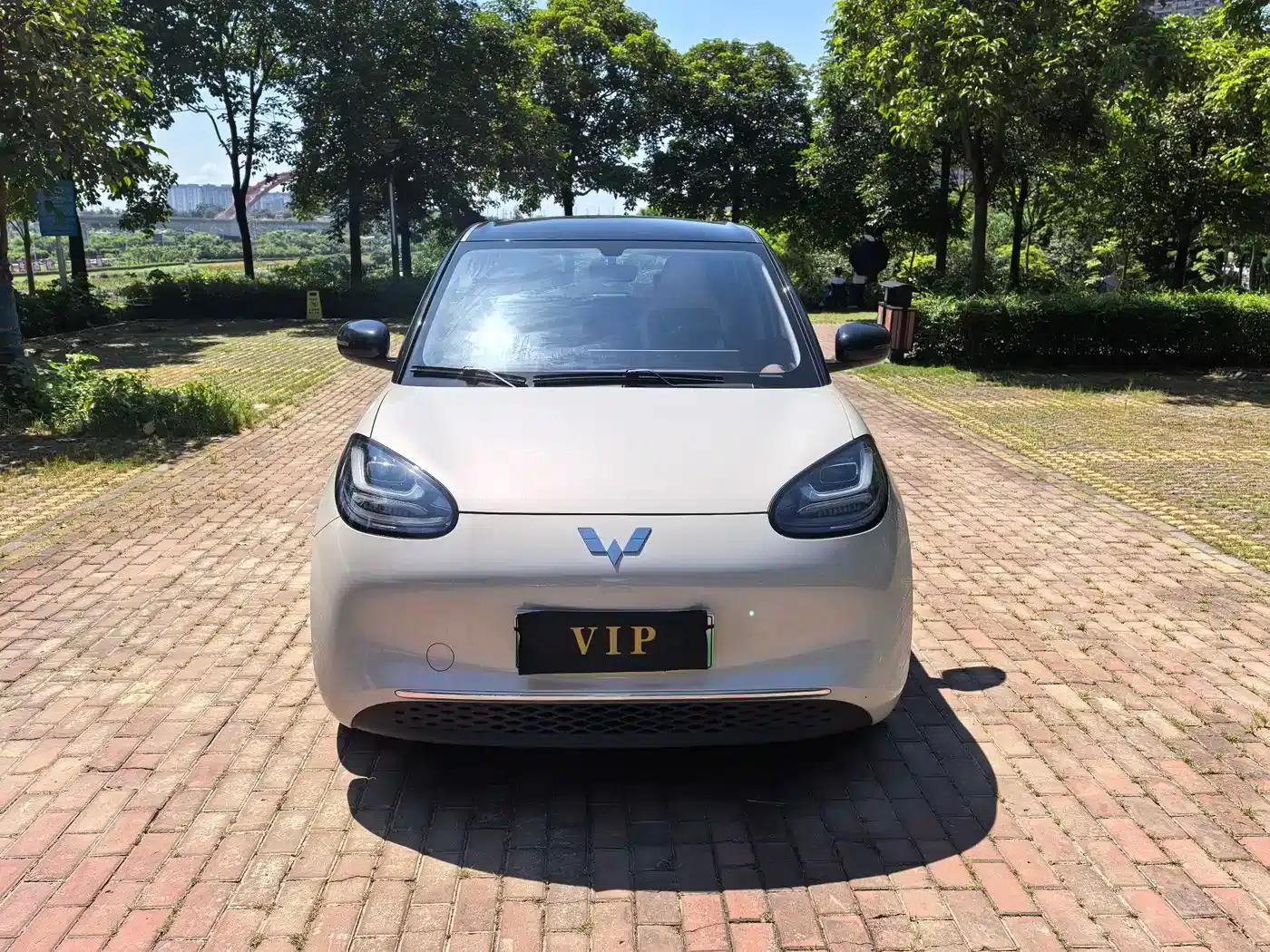 Wuling Bingo 2024 Model, 333km Range, Lingxi Connected Edition — миниатюра 2