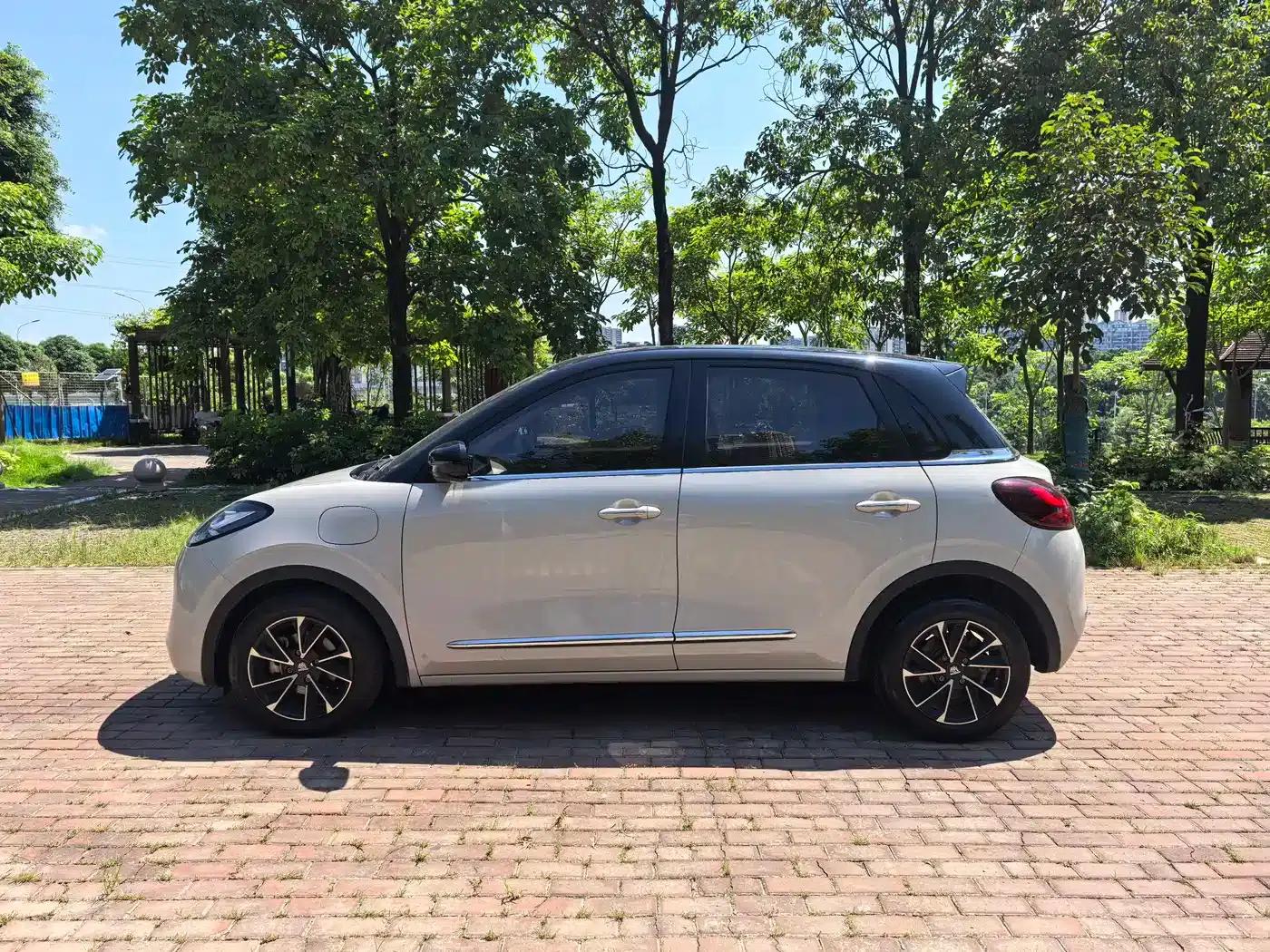 Wuling Bingo 2024 Model, 333km Range, Lingxi Connected Edition — миниатюра 3