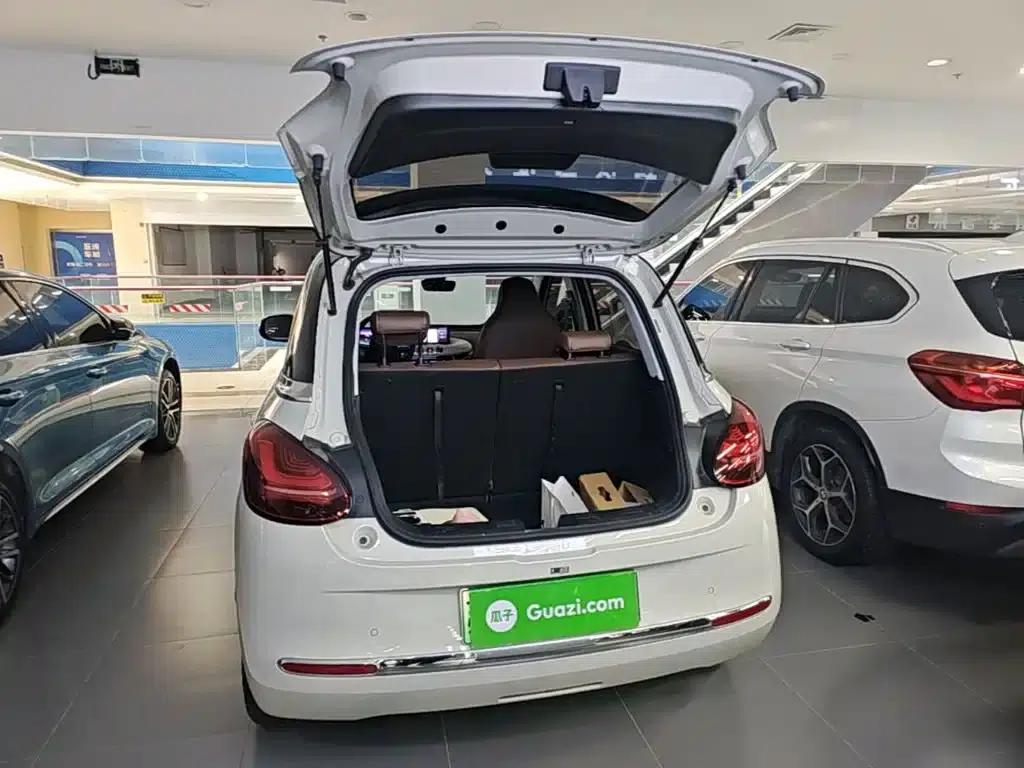 Wuling Bingo 2023 Model, 333km Range, Lingxi Connected Edition — миниатюра 19