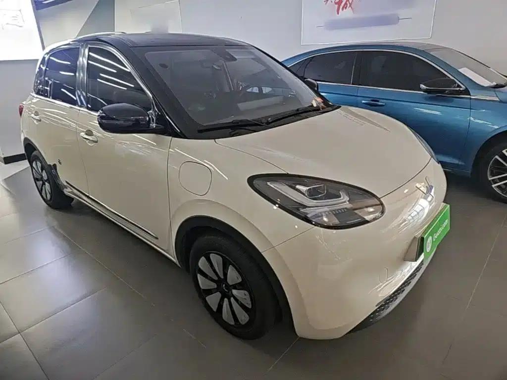 Wuling Bingo 2023 Model, 333km Range, Lingxi Connected Edition — миниатюра 4