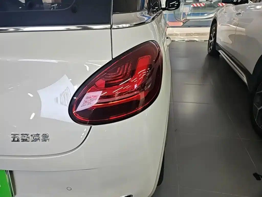Wuling Bingo 2023 Model, 333km Range, Lingxi Connected Edition — миниатюра 8
