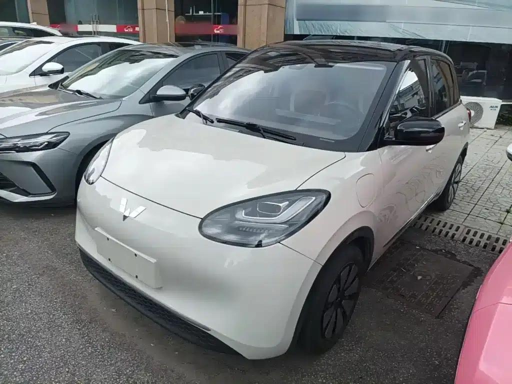 Wuling Bingo 2023 Model, 333km Range, Enjoy Edition — миниатюра 1