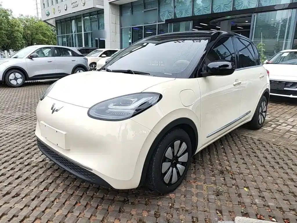 Wuling Bingo 2025 Model, 333km Range, Lingxi Connected Edition — миниатюра 1