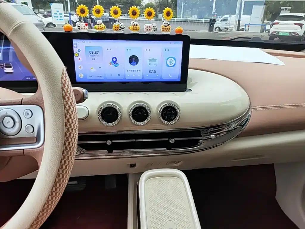 Wuling Bingo 2025 Model, 333km Range, Lingxi Connected Edition — миниатюра 13