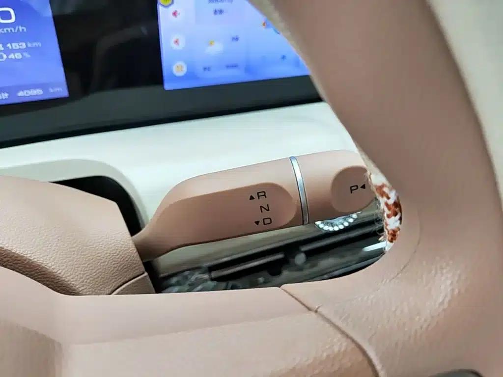Wuling Bingo 2025 Model, 333km Range, Lingxi Connected Edition — миниатюра 14