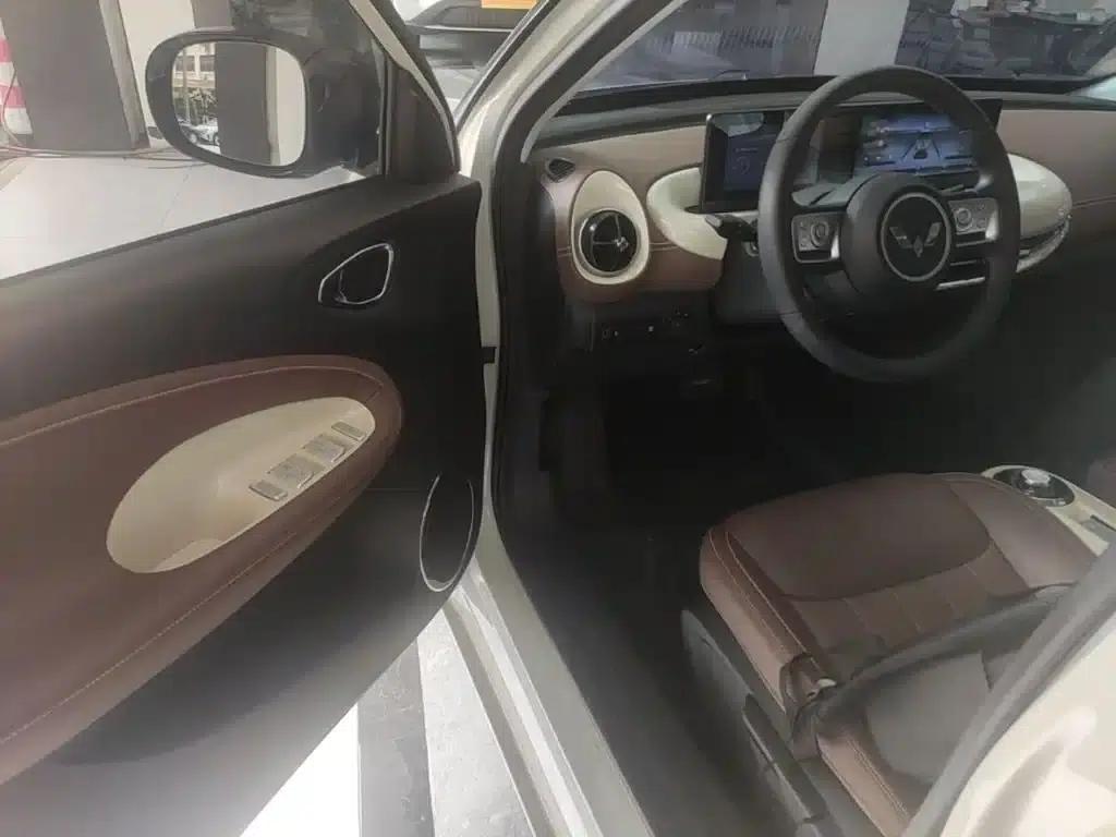 Wuling Bingo 2024 Model, 333km Range, Lingxi Connected Edition — миниатюра 16