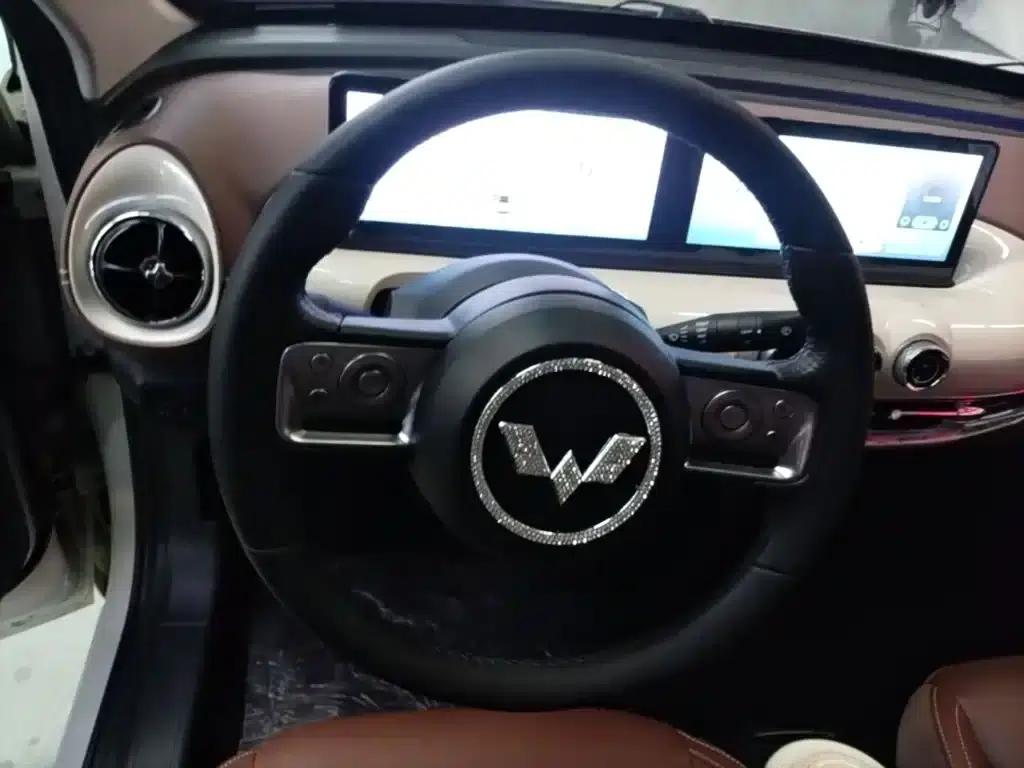 Wuling Bingo 2023 Model, 333km Range, Lingxi Connected Edition — миниатюра 11