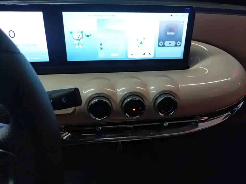 Wuling Bingo 2023 Model, 333km Range, Lingxi Connected Edition — миниатюра 13