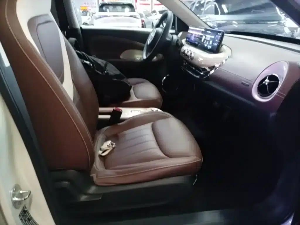 Wuling Bingo 2023 Model, 333km Range, Lingxi Connected Edition — миниатюра 25