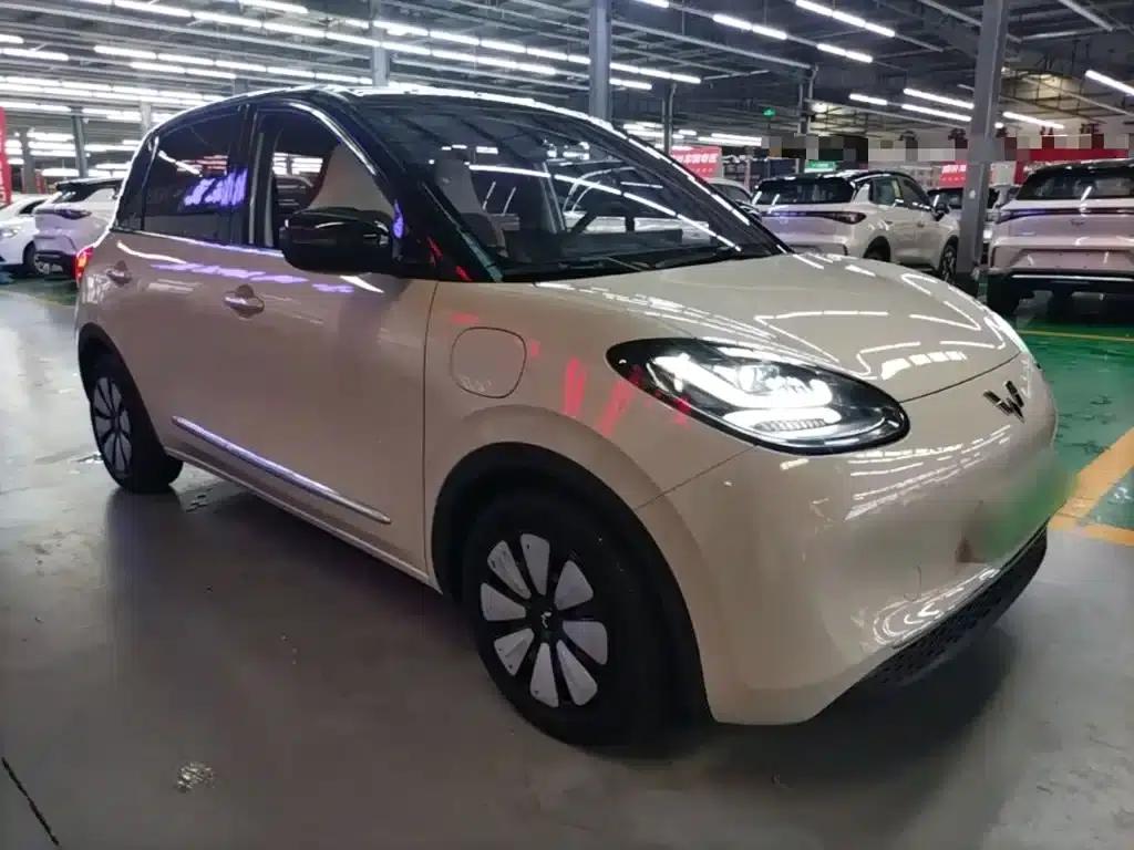 Wuling Bingo 2023 Model, 333km Range, Lingxi Connected Edition — миниатюра 4