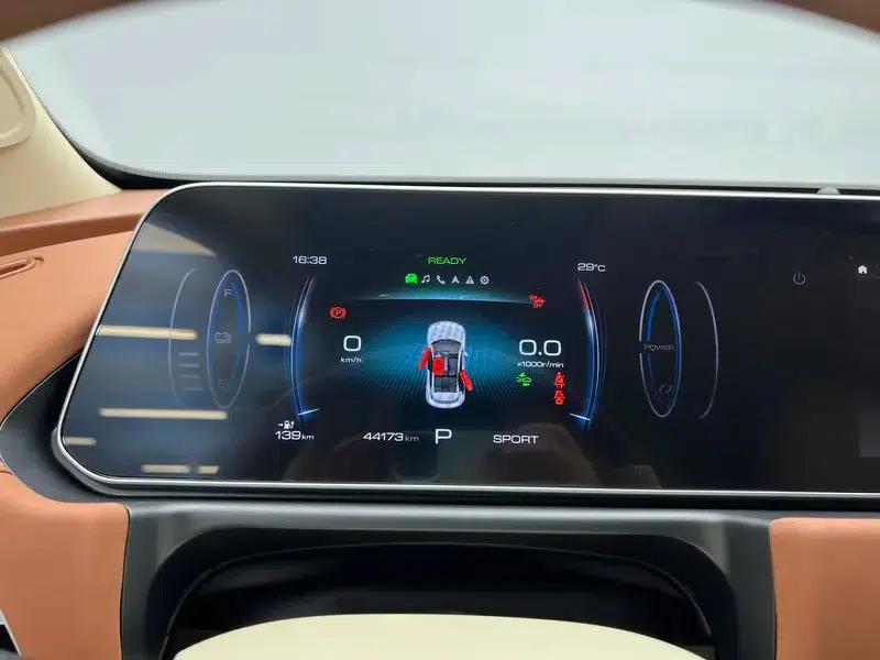 ORA Good Cat 2023 Model, 401km Standard Range, Luxury Edition, Lithium Iron Phosphate — миниатюра 15