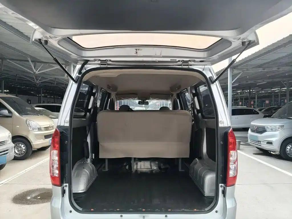 Wuling Hongguang V 2022 1.5L Sporty Edition with Hydraulic Power Steering (LAR) — миниатюра 12