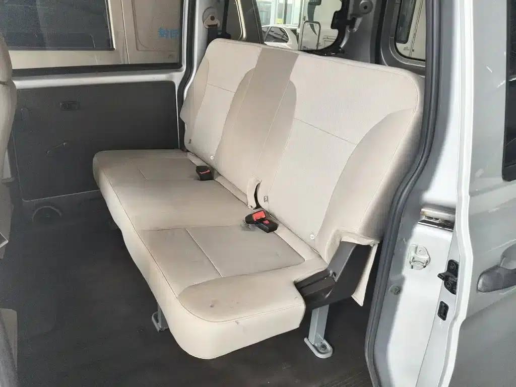 Wuling Hongguang V 2022 1.5L Sporty Edition with Hydraulic Power Steering (LAR) — миниатюра 14