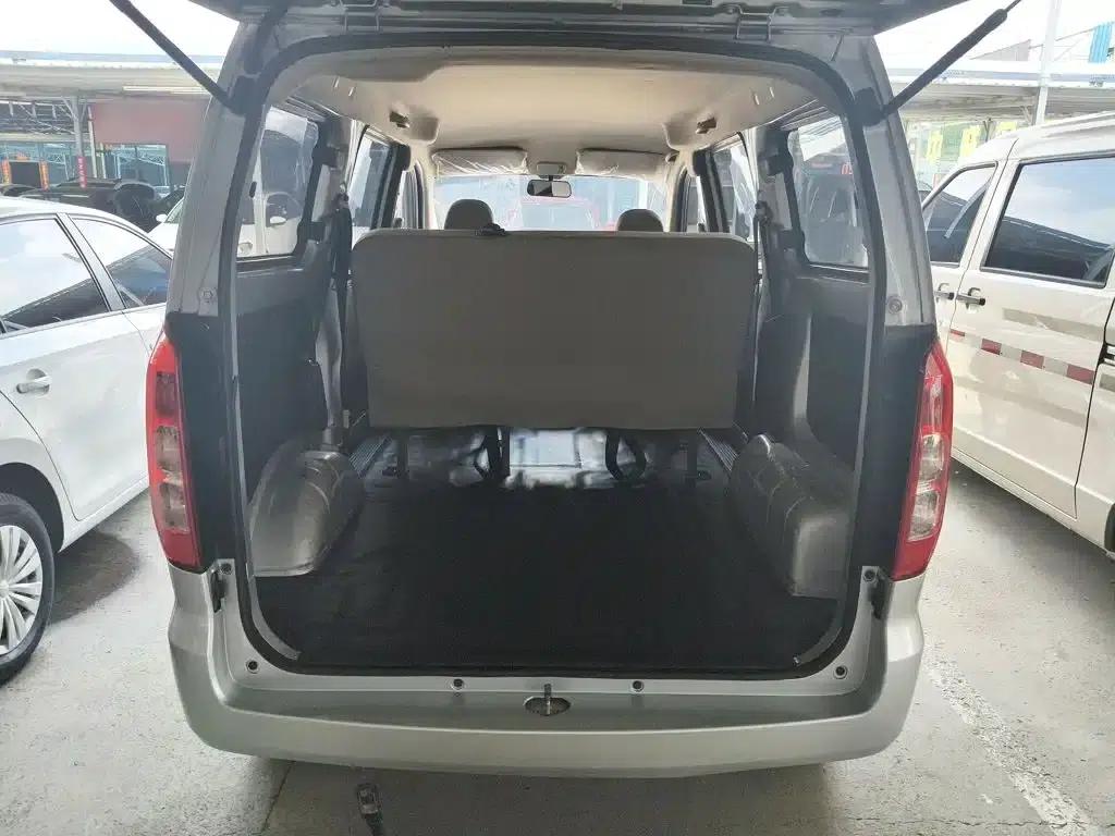 Wuling Hongguang V 2022 1.5L Sporty Edition with Hydraulic Power Steering (LAR) — миниатюра 15